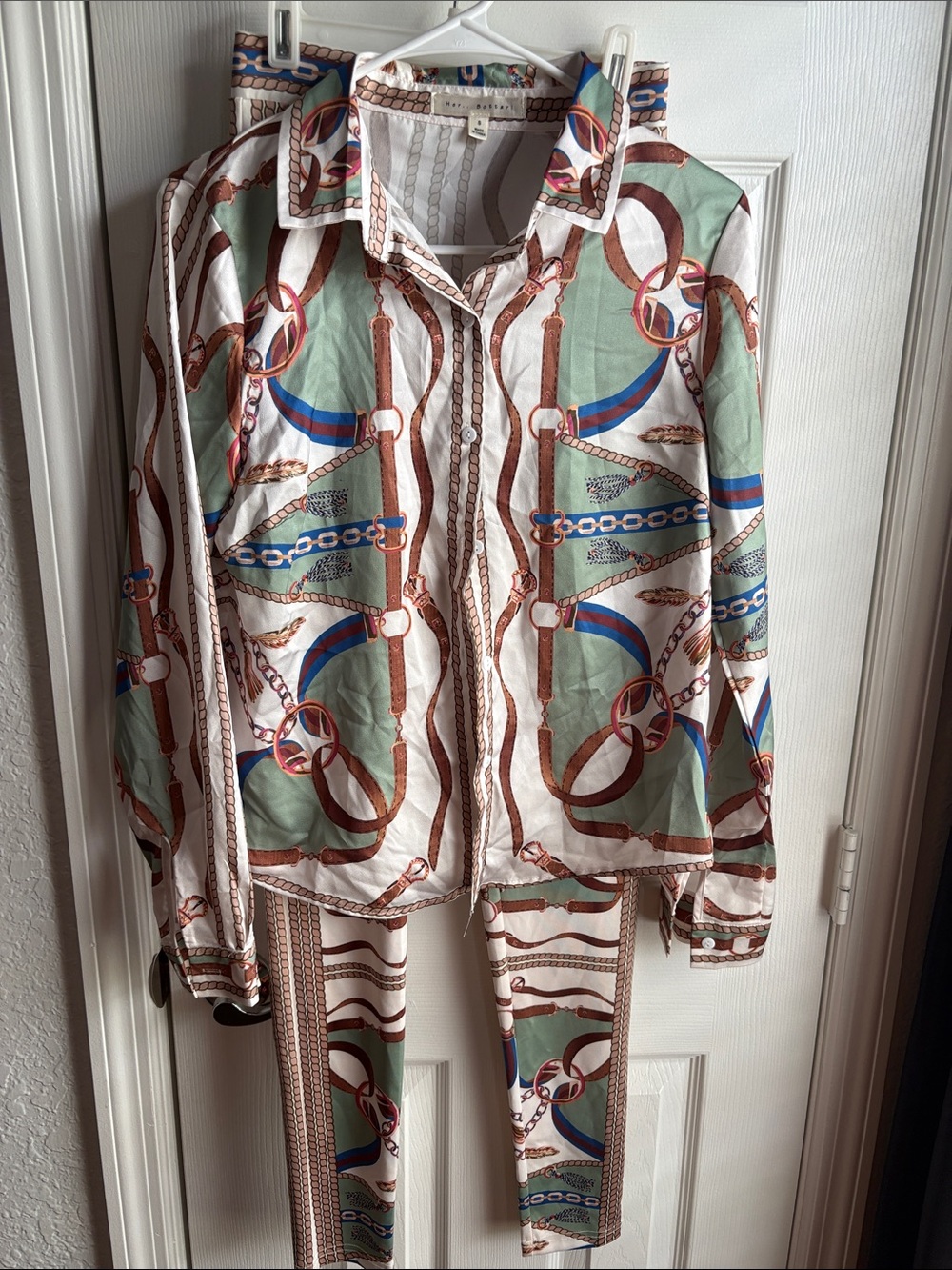 Silky Printed Leggings Set in Sage & Brown - Designer-Style
